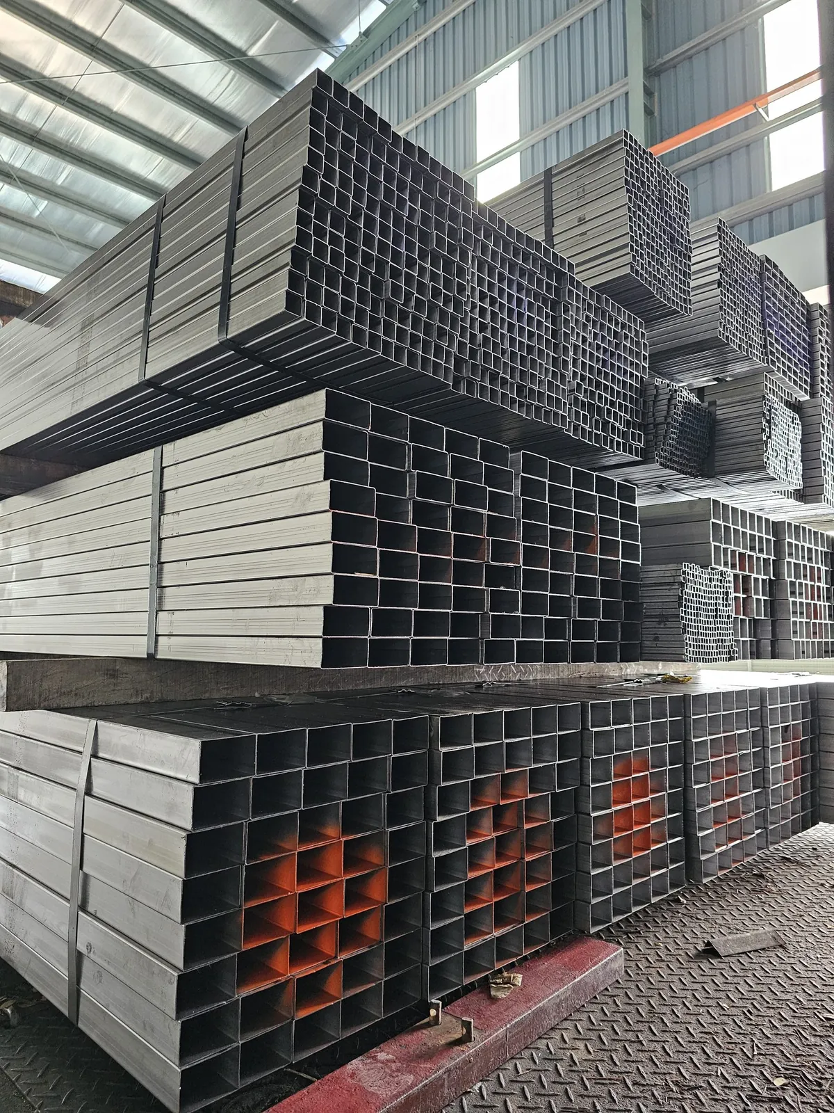 Square and rectangular hollow sections