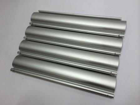 Roller shutter metal slats
