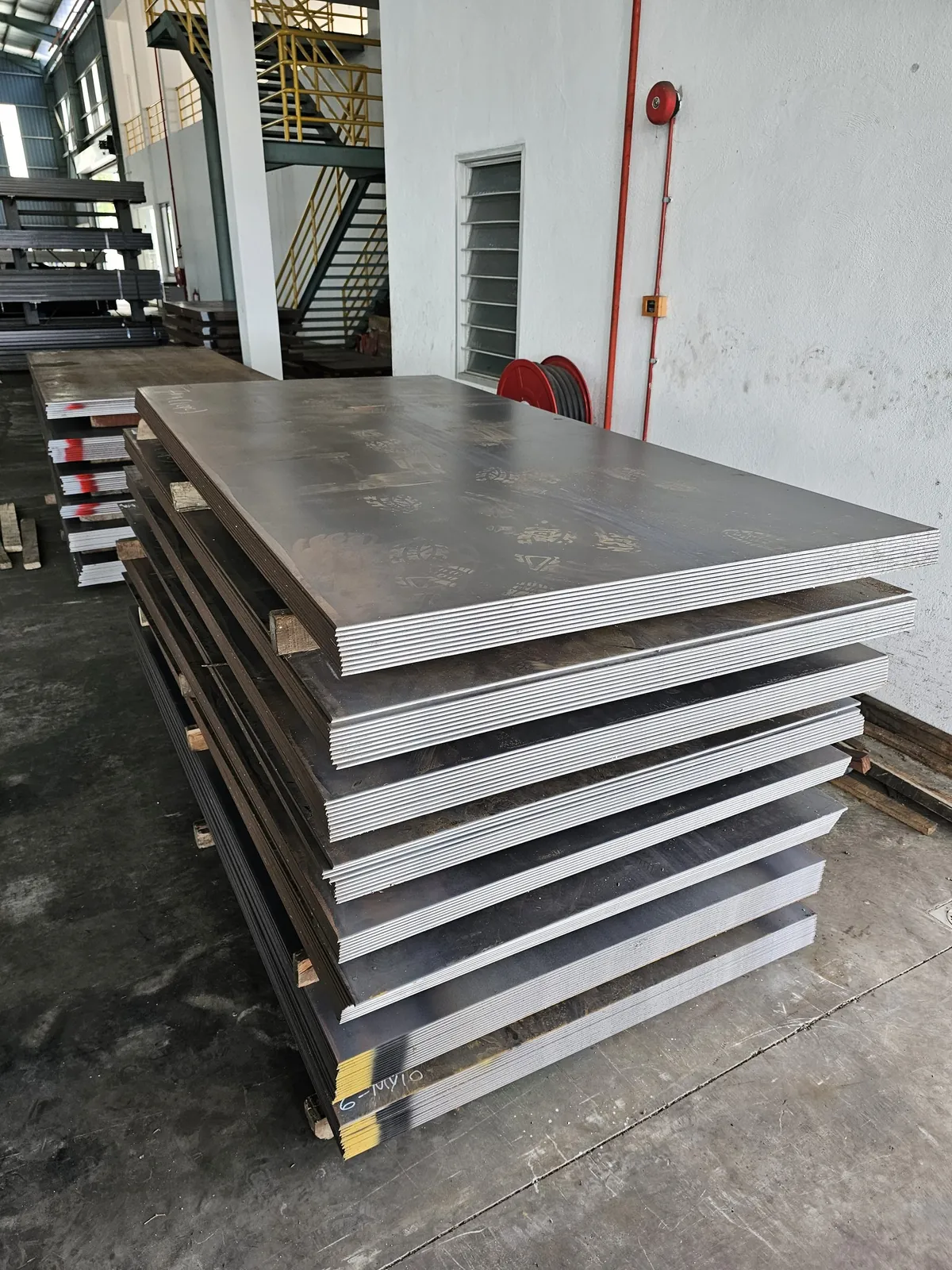 Steel plate and sheet products